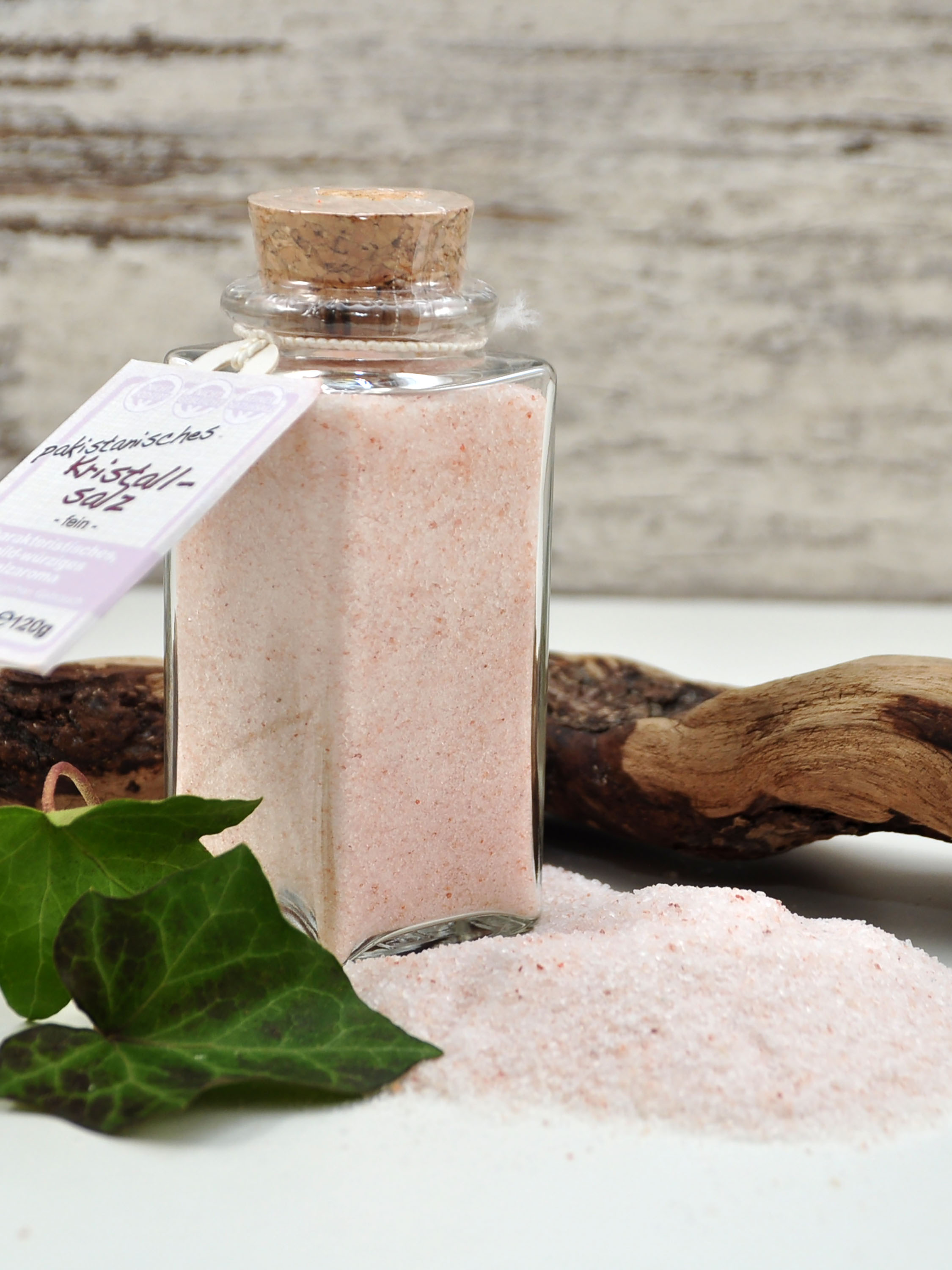 Oster-Salz-Häschen mit feinem, rosa Kristallsalz