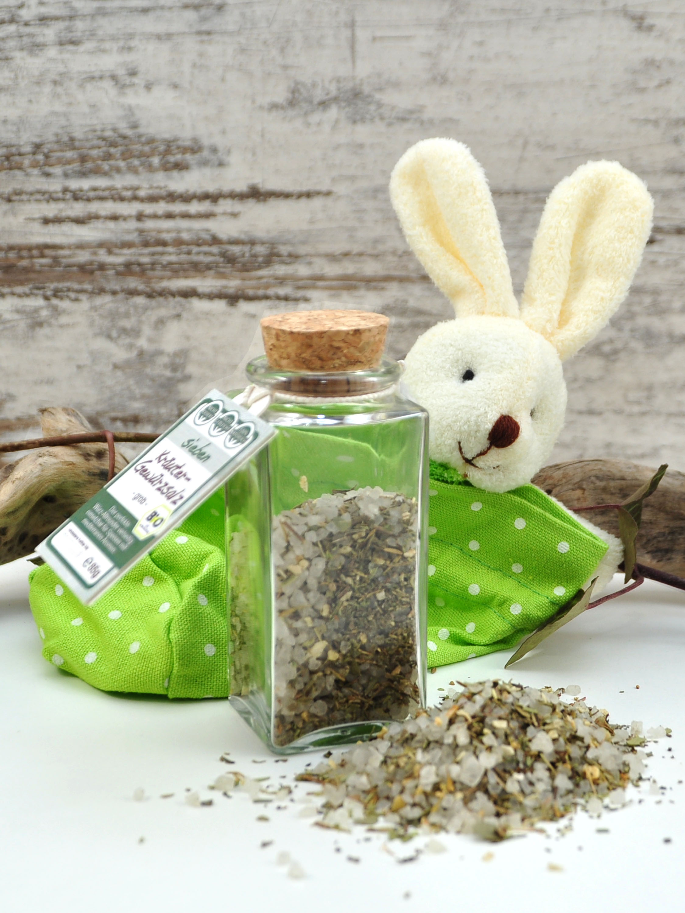 Oster-Salz-Häschen mit grobem Bio 7 Kräuter-Gewürzsalz